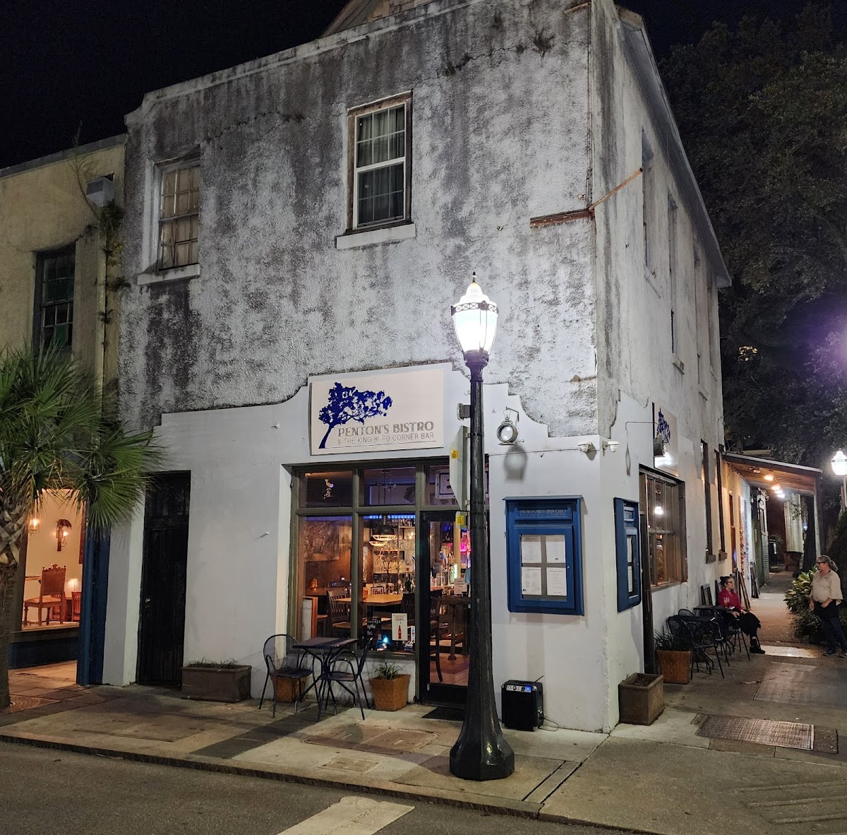 Penton’S Bistro & The King Bleu Corner Bar Photos 2